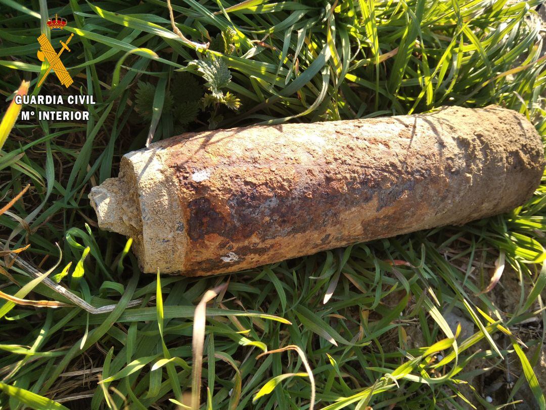 La Guardia Civil detona otros 2 proyectiles de artillería de metralla hallados en el norte de la provincia