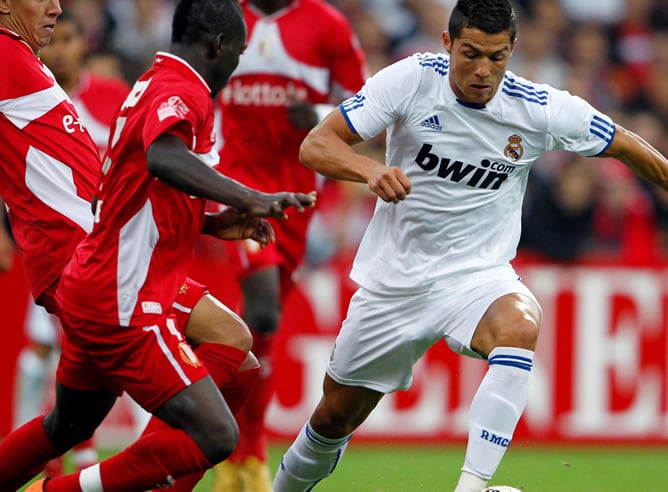 Cristiano Ronaldo, durante el partido ante el Standart de Lieja