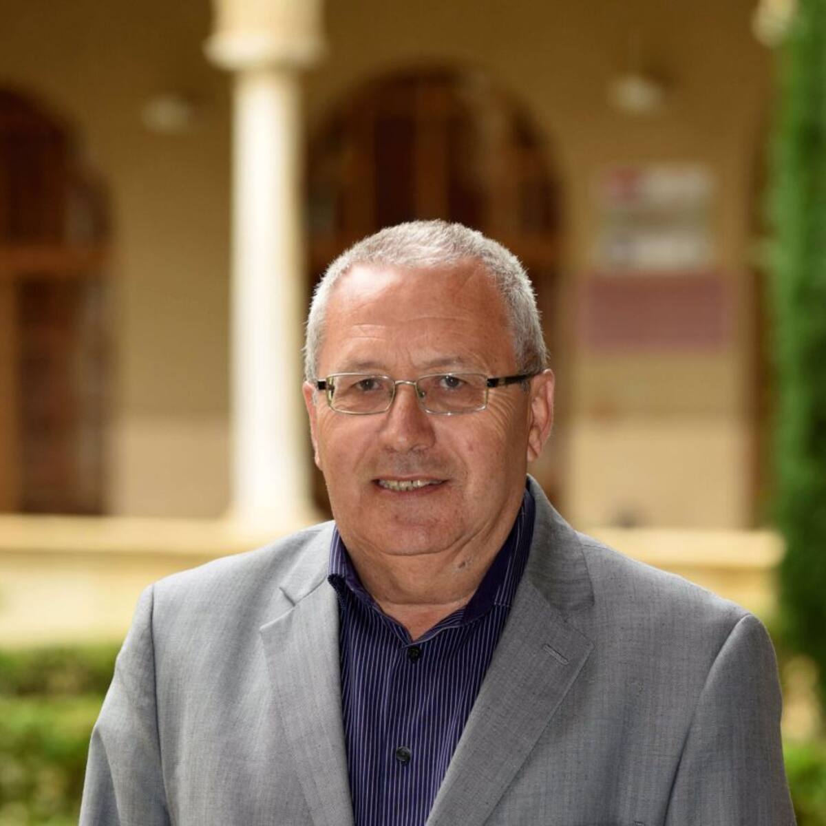 El catedrático de la UMU José María Pozuelo, elegido académico correspondiente de la RAE