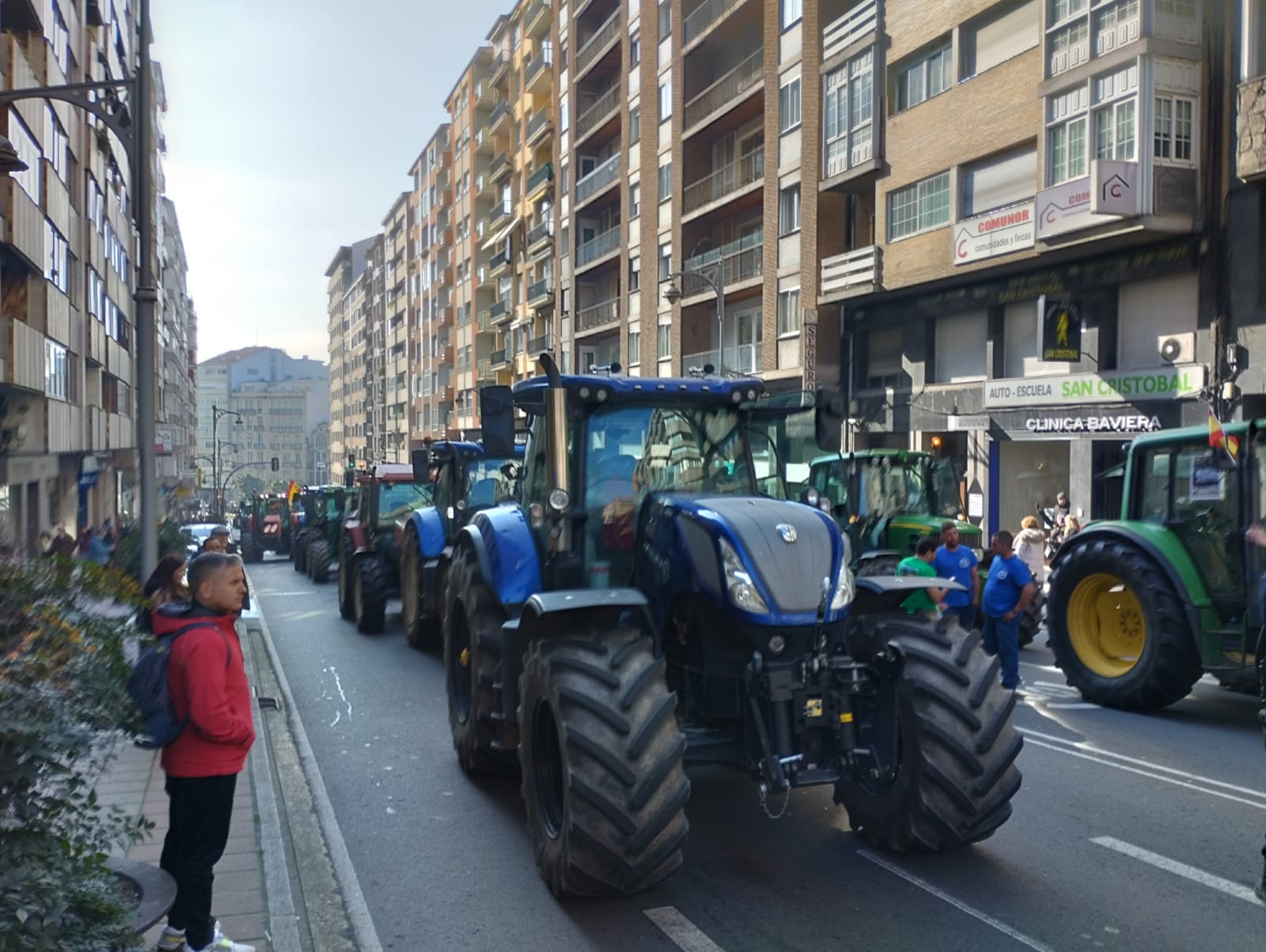 Tractorada en Ourense en defensa del sector agrícola y ganadero