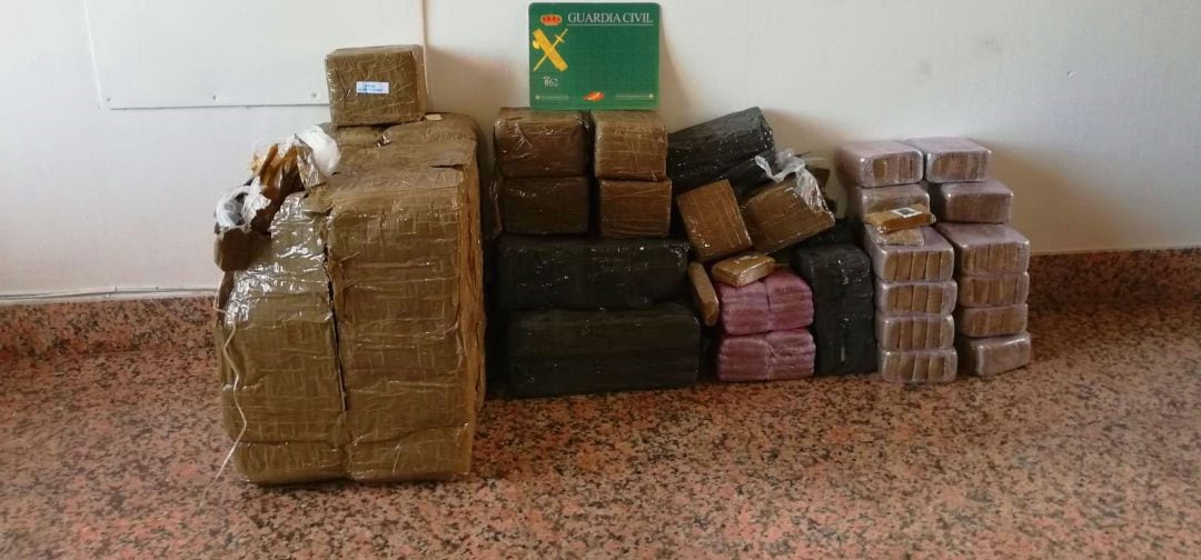 Inacutados 60 kilos de hachís en Almuradiel (Ciudad Real) 