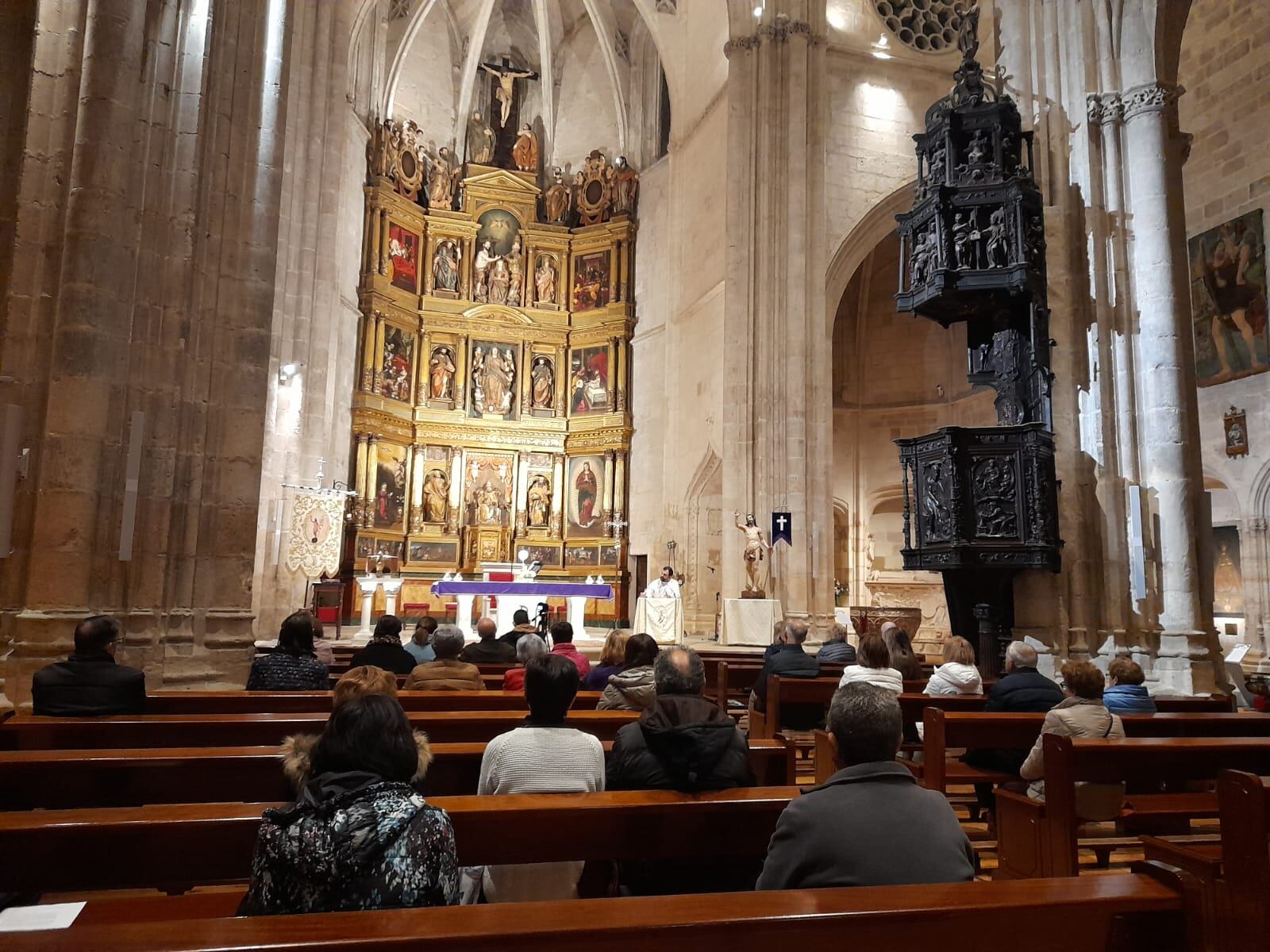 Acto cuaresmal en la iglesia de Santa María de Aranda