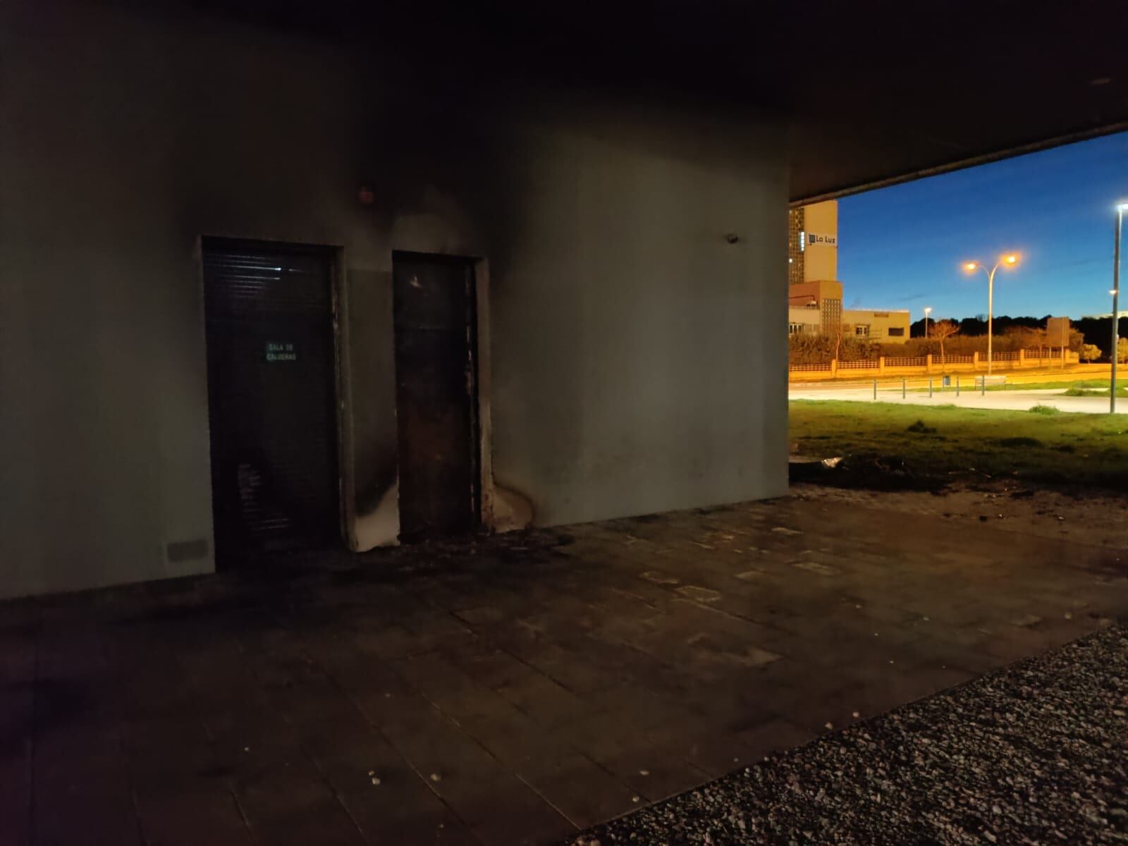 Marcas del incendio en el edificio Tomás Pascual