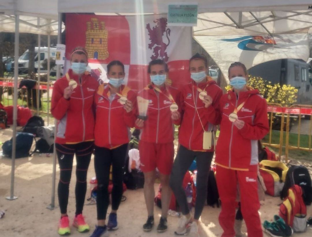 Equipo Absoluto Femenino en el Camp. España