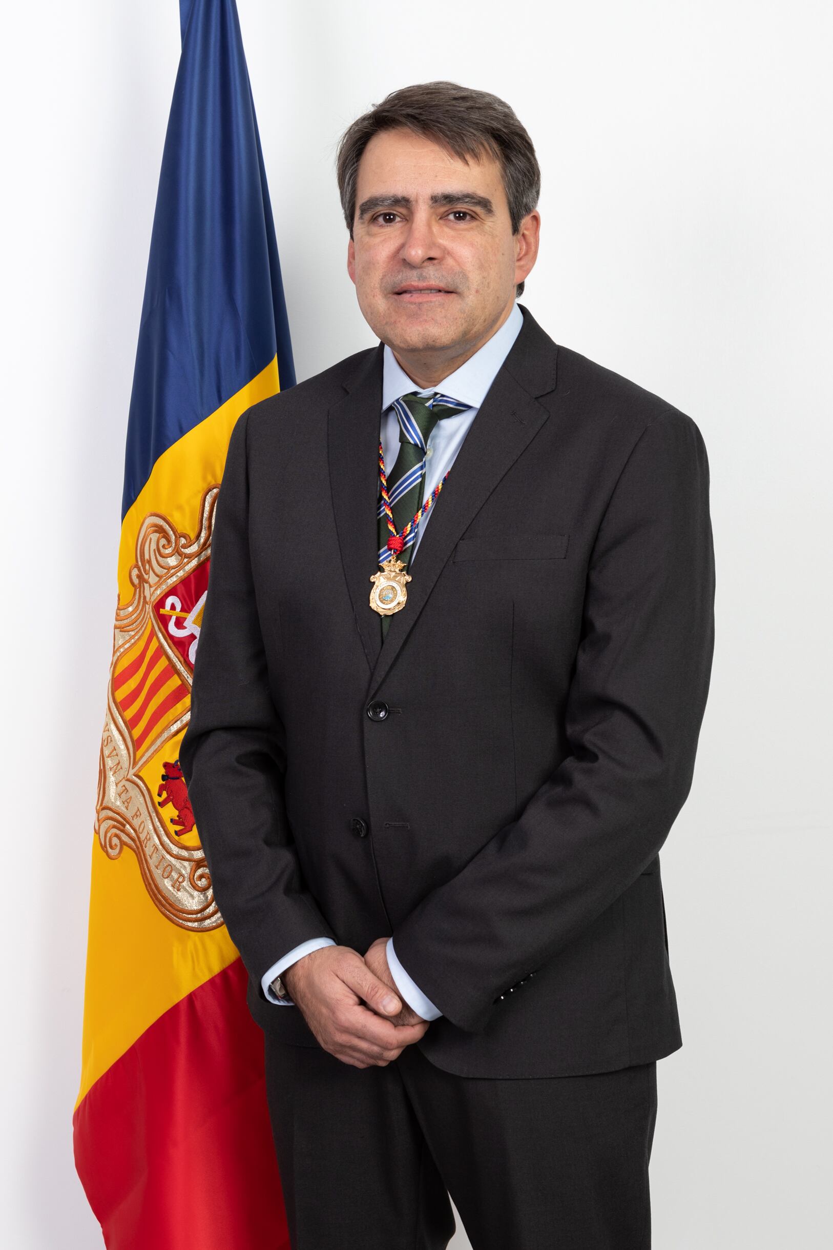 El conseller de Medi Ambient i Manteniment, David Pérez Casas, en la foto oficial de l'equip de govern del comú d'Escaldes-Engordany.