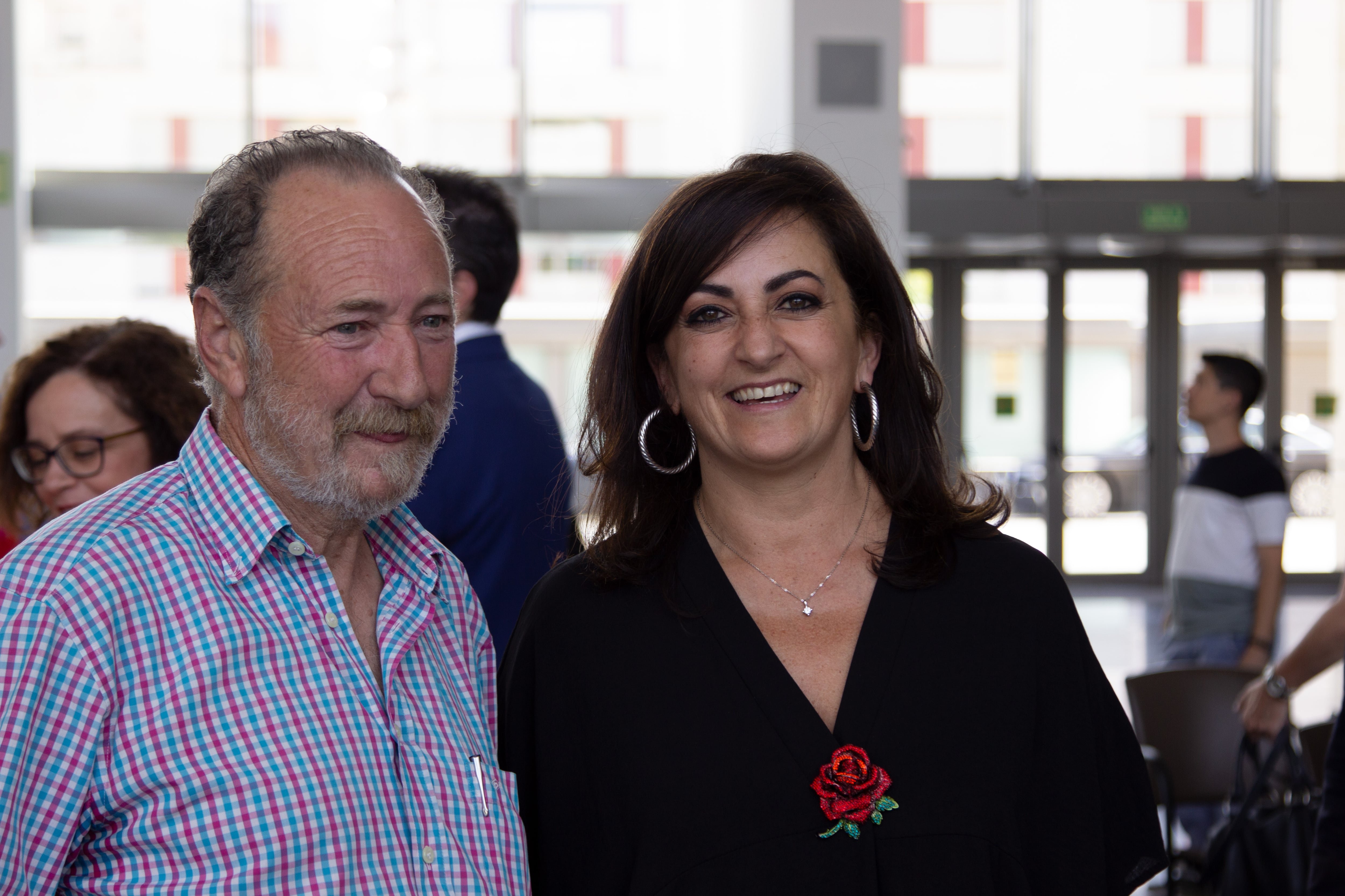 El presidente del Consejo Económico y Social, Chuchi Cámara, junto a la presidenta del Gobierno de La Rioja, Concha Andreu.