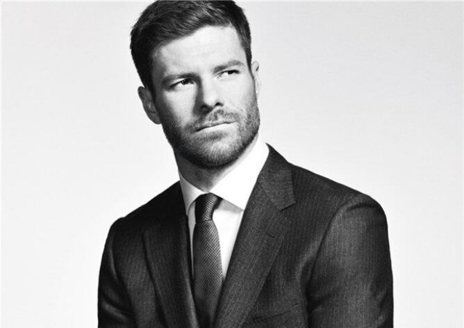 Xabi Alonso es imagen de la marca de ropa Emidio Tucci