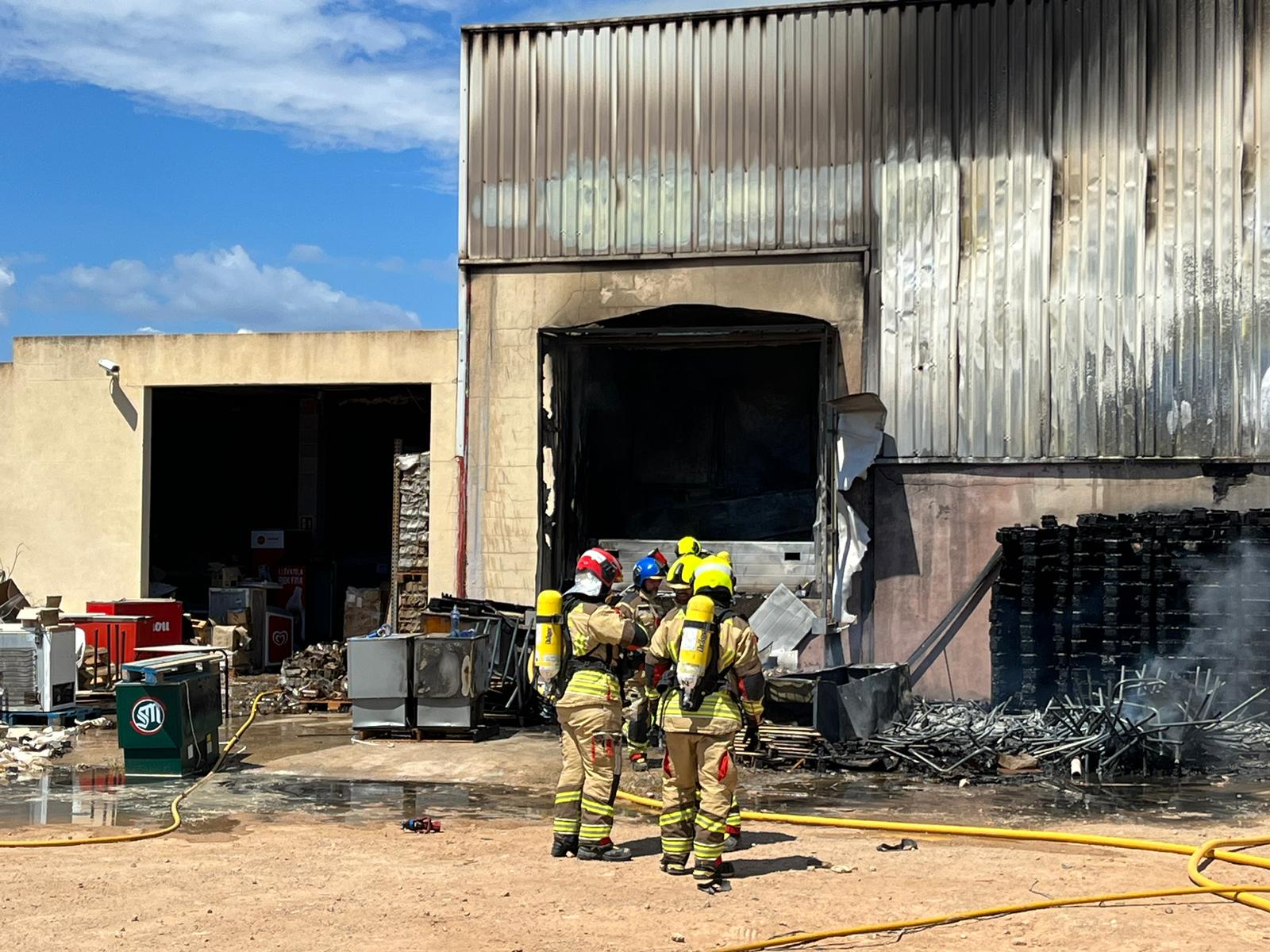 Nave calcinada de Formentera. Foto Consell