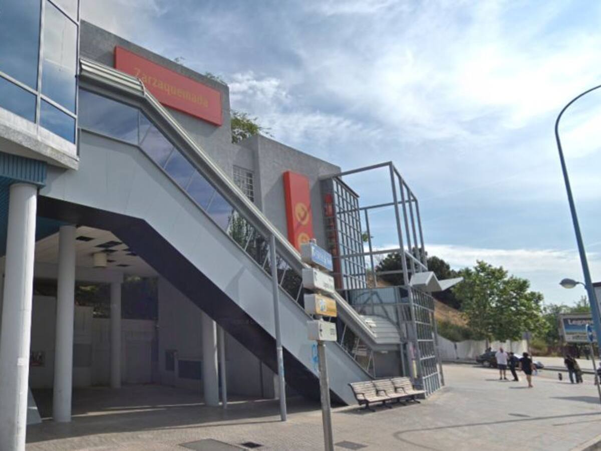 Las escaleras mecánicas de Zarzaquemada vuelven a funcionar