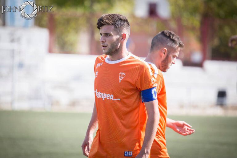 Iván durante el partido en Las Cabezas de San Juan.