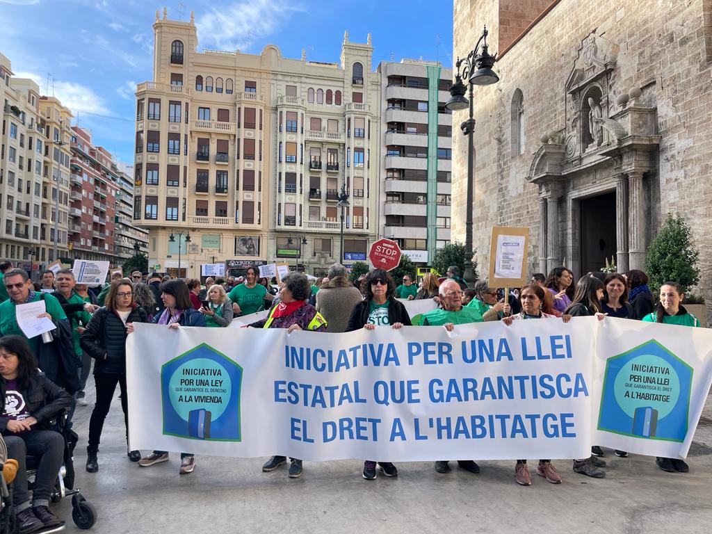 Organizaciones sociales claman por el derecho a la vivienda digna