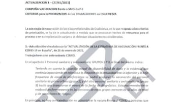 Osakidetza actualiza el protocolo de vacunación y pone a los sindicatos a la cola del personal sanitario