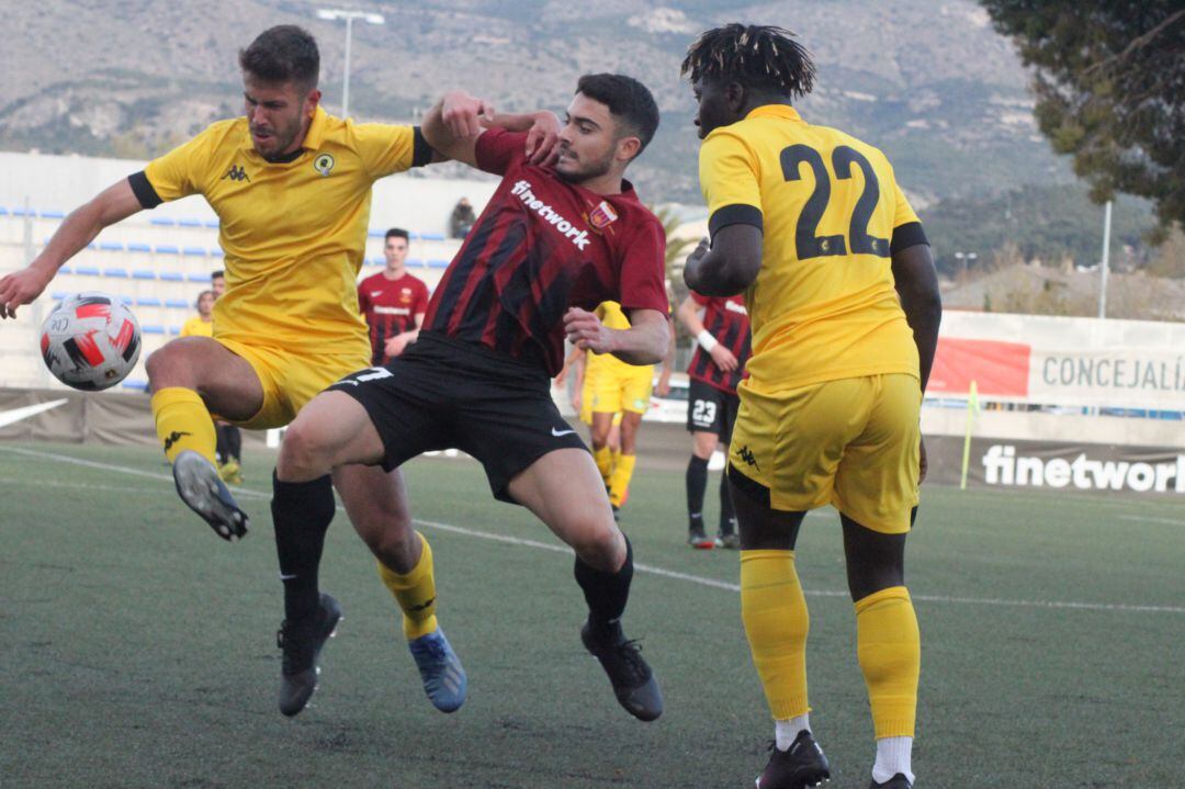 Sergio Ortuño marcó un golazo que vale tres puntos de oro