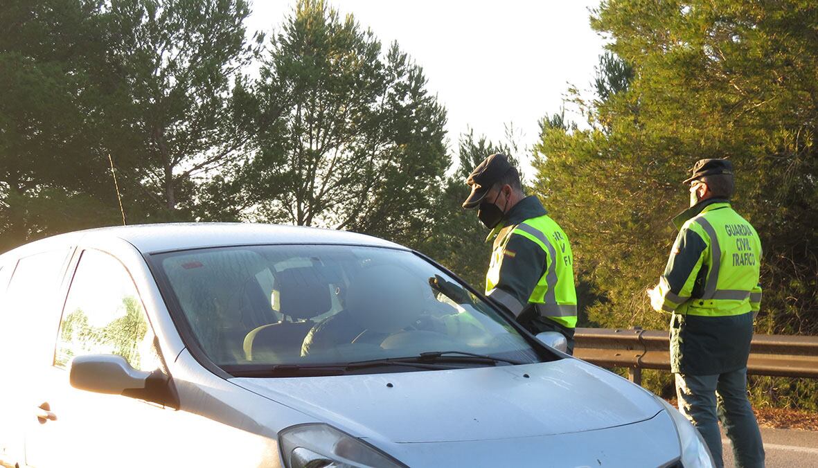 Imagen de un control de la Guardia Civil