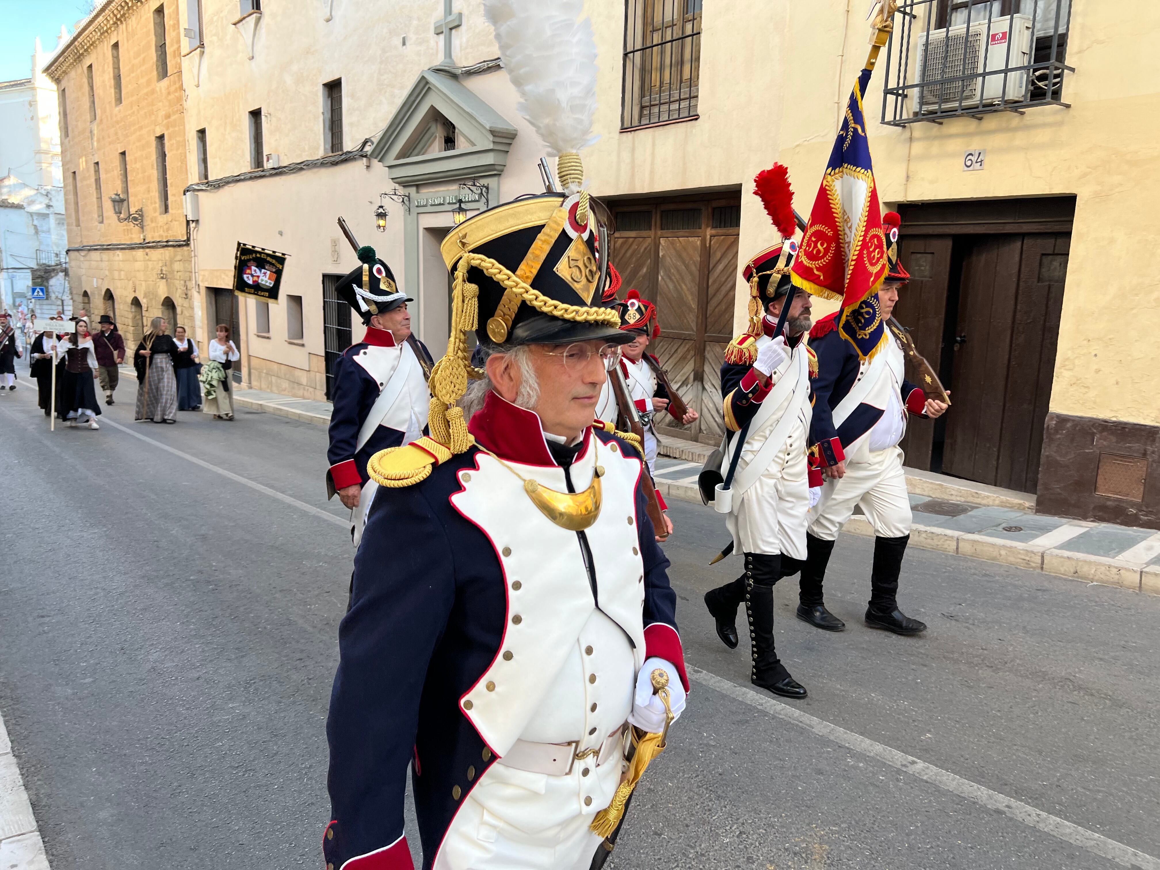 Uno de los momentos del pasacalles de Ronda Romántica 2022