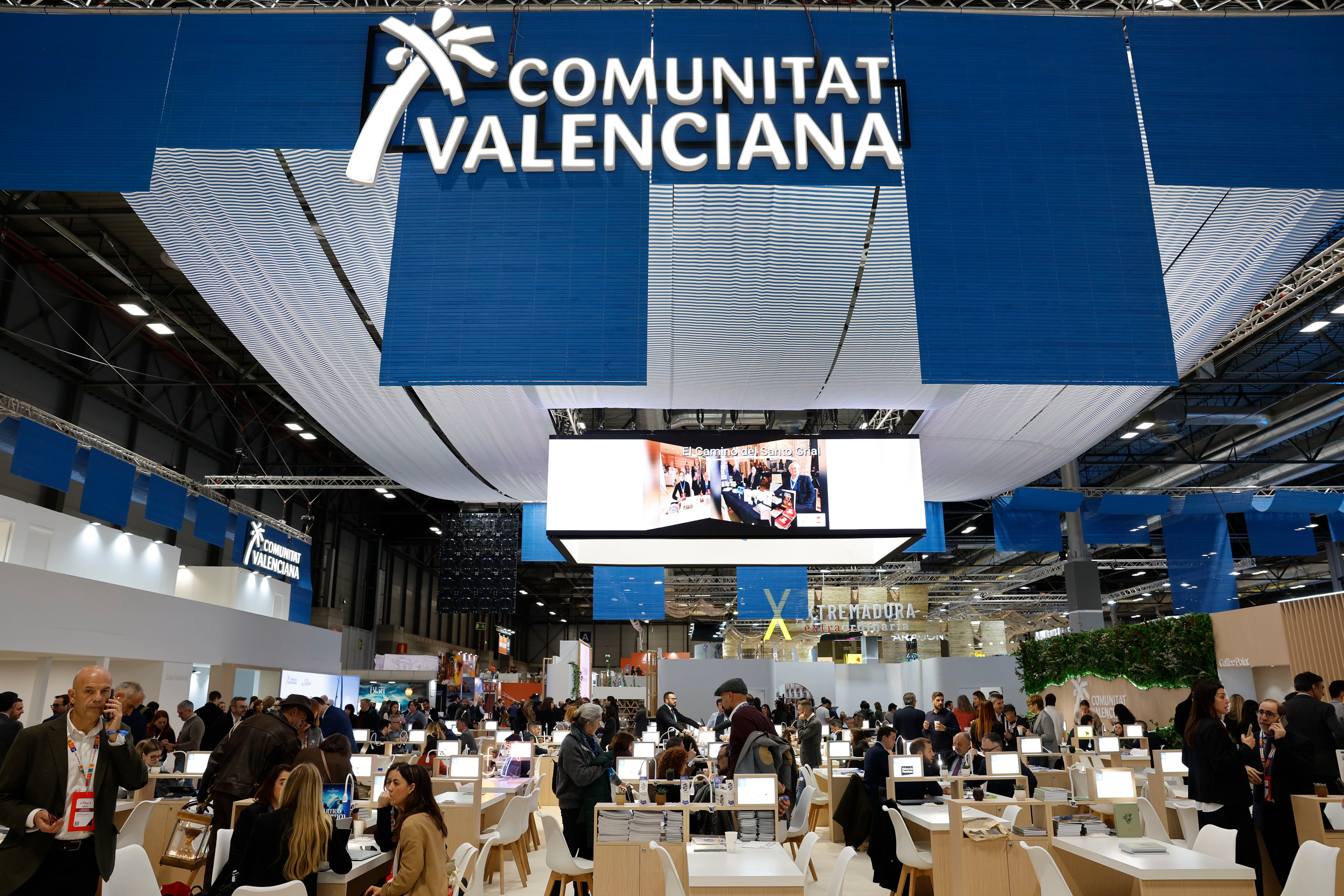 Expositor de la Comunitat Valenciana en la 46ª. Feria Internacional de Turismo (FITUR). EFE/Ana Escobar
