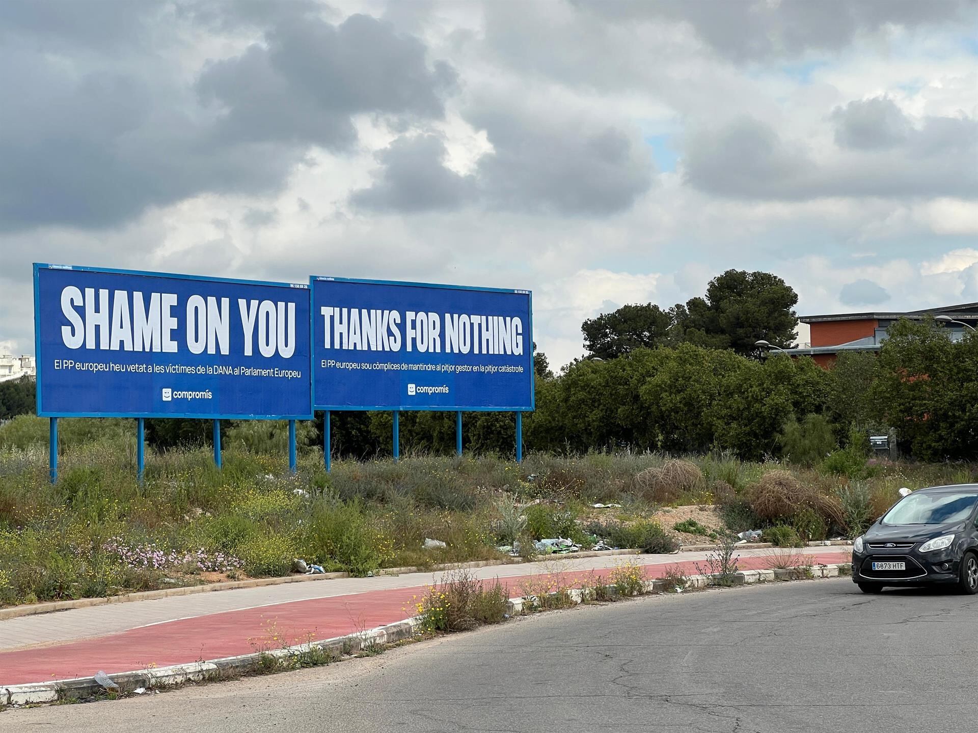 Imagen de las vallas instaladas por Compromís ante la celebración del Congreso del PPE