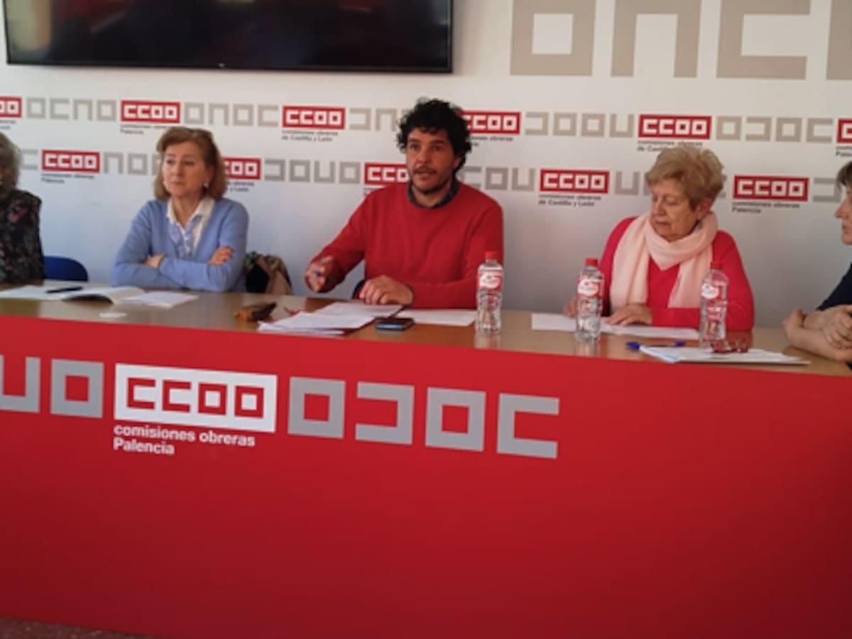 Eduardo Velázquez (IU): “Hay mucho dinero invertido para convertir la lucha de clases en una lucha entre generaciones"