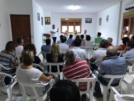 Asamblea local socialista de Peal de Becerro de donde ha salido elegido David Rodriguez, como candidato a la alcadía