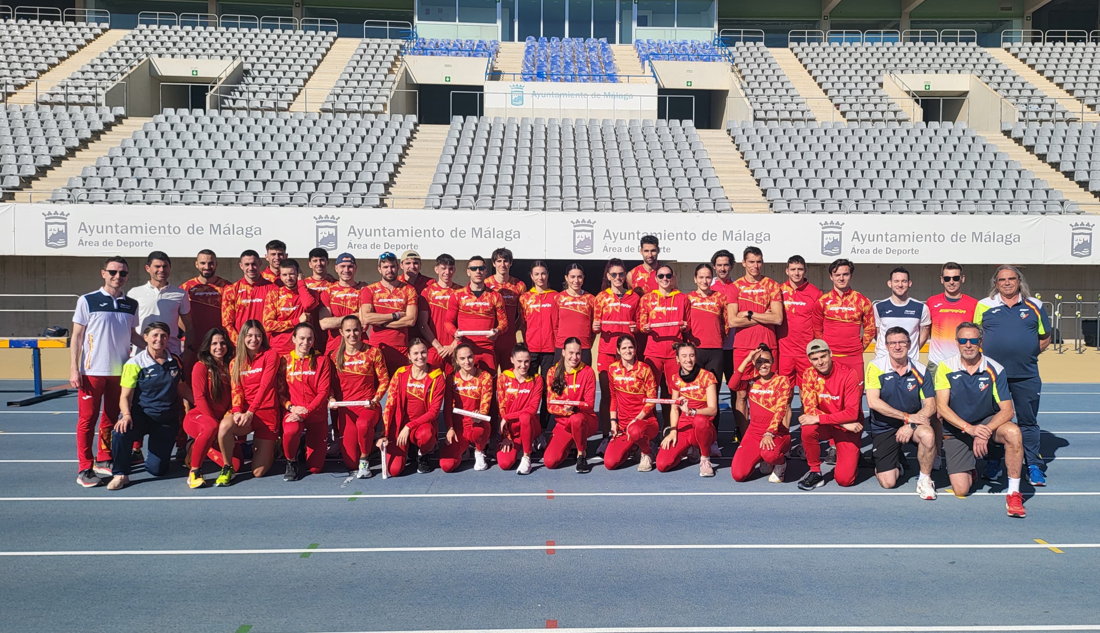 La Selección Española de relevos concentrada en Málaga para preparar el Mundial