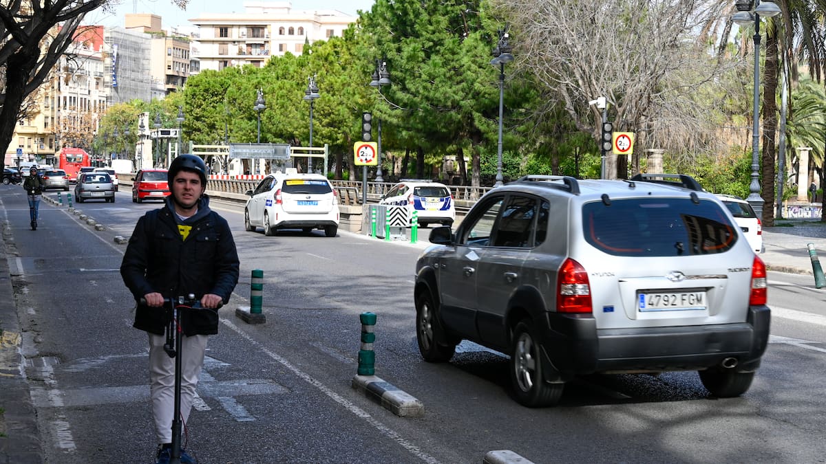 El ayuntamiento de València presume de la reducción del tráfico de coches en la ciudad