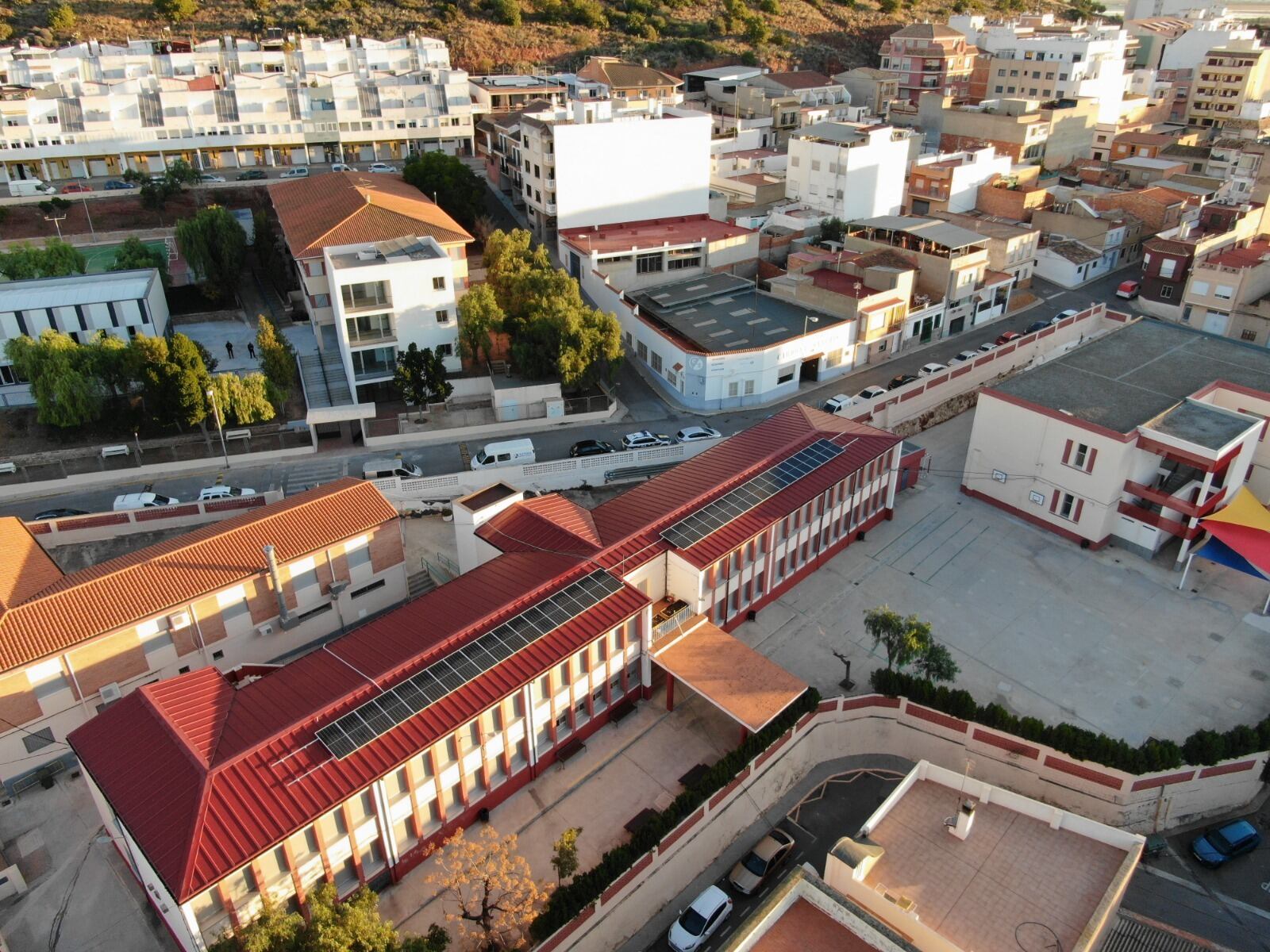 LA CONSELLERIA DE EDUCACIÓN ACEPTA CAMBIAR EL NOMBRE DEL CEIP JUAN CARLOS I, PERO NO QUE SE DENOMINE CEIP ALMENARA