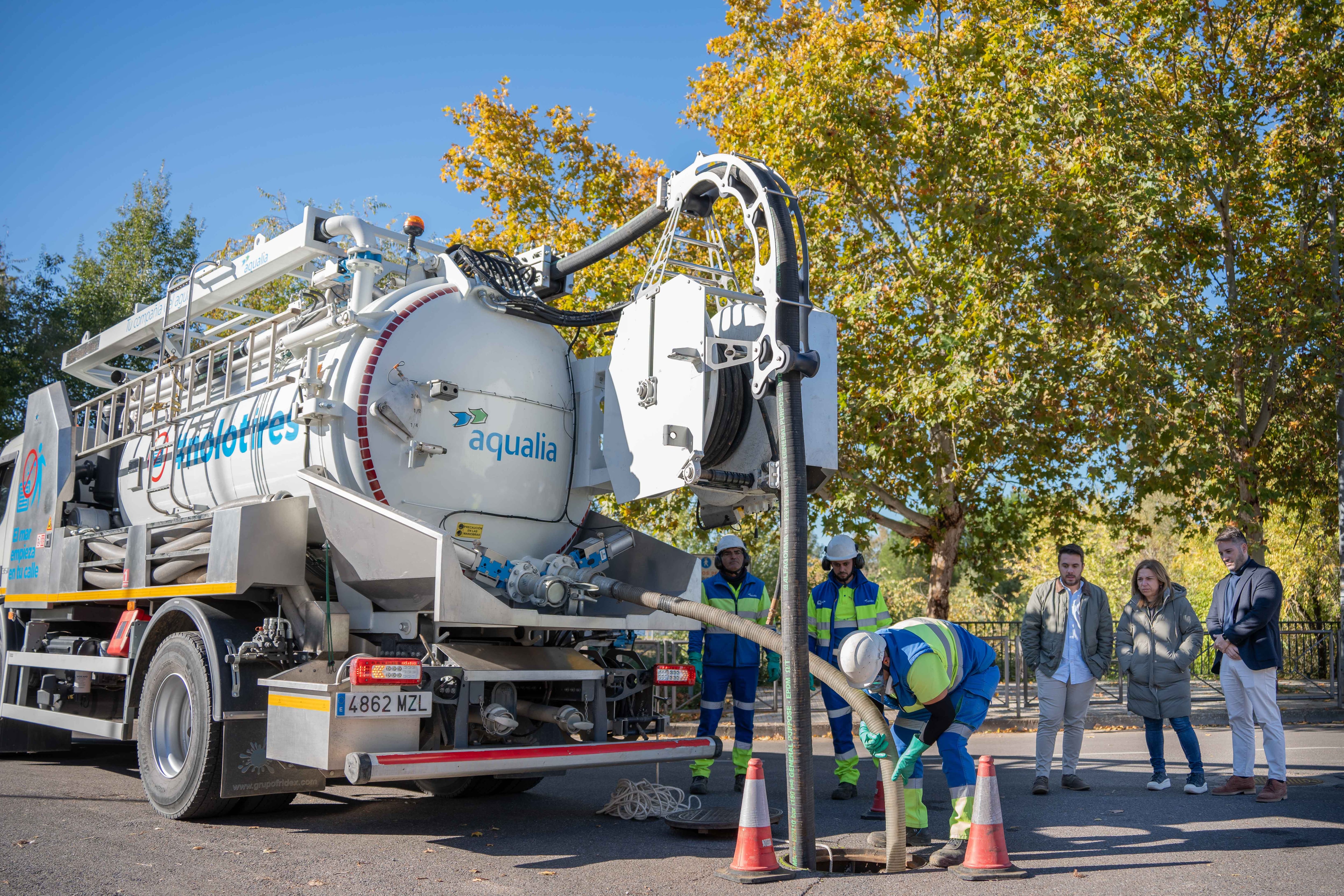 Extracción de residuos en las calles de Mérida