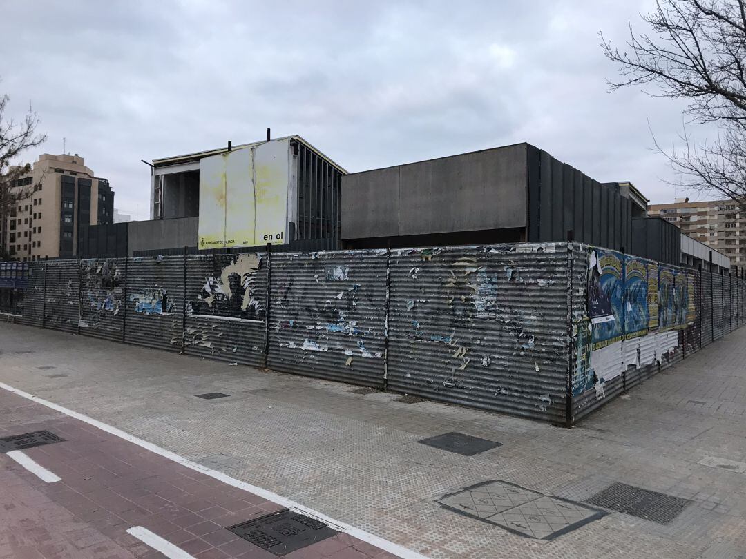 Las obras de la Escuela Infantil del barrio de Orriols (València) llevan paralizadas cuatro años