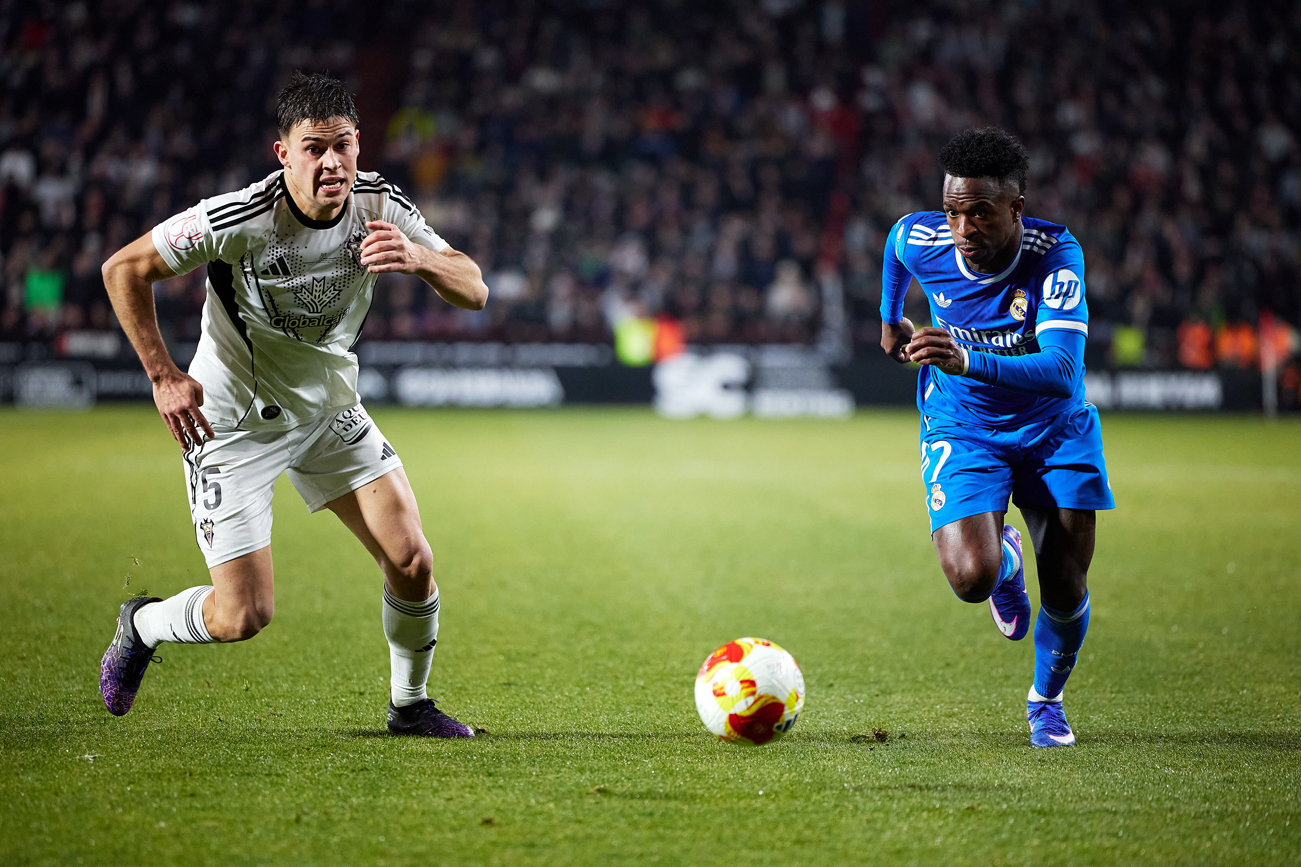 Vinicius Jr en uno de los lances del partido contra el Albacete Balompié