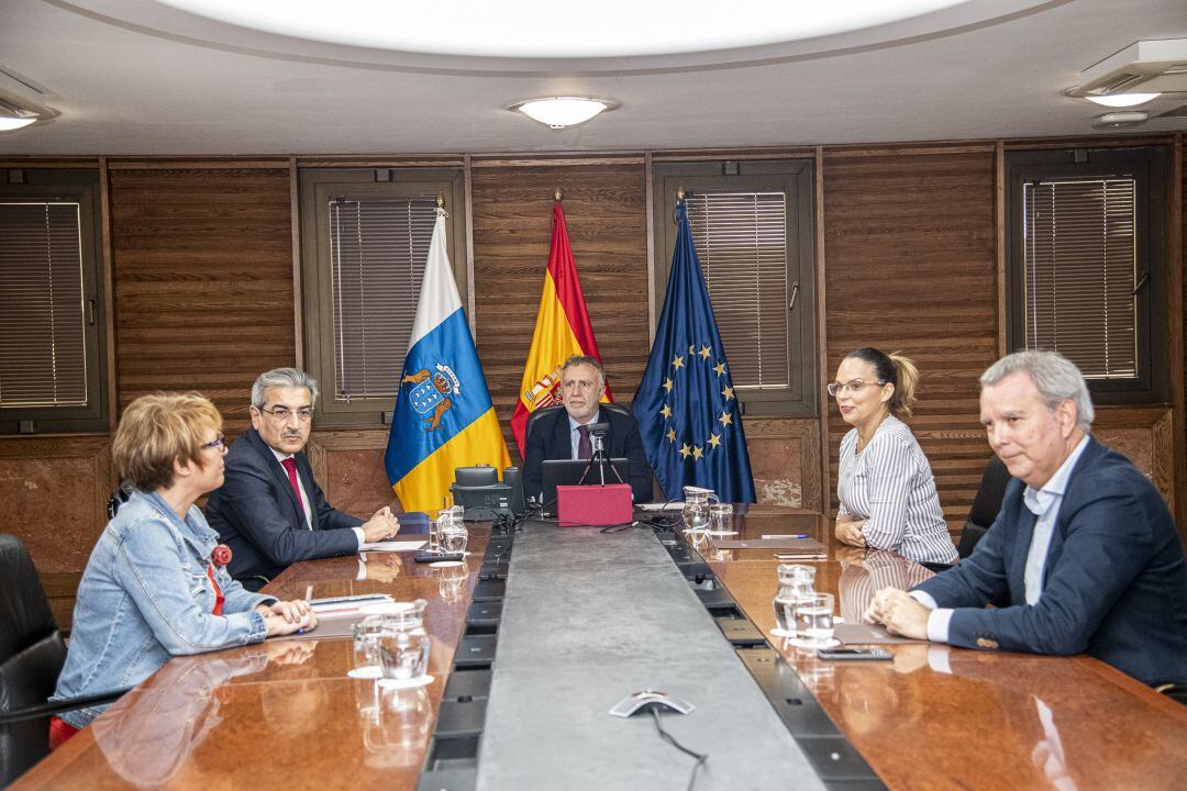 Pacto por la reconstrucción de Canarias