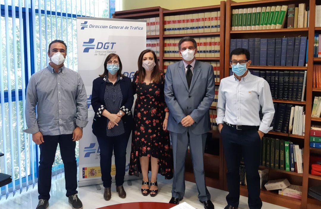 Miembros de Subdelegación del Gobierno, Tráfico y Autoescuelas de la provincia mantuvieron una reunión para abordar la situación actual en cuanto al permiso de conducción