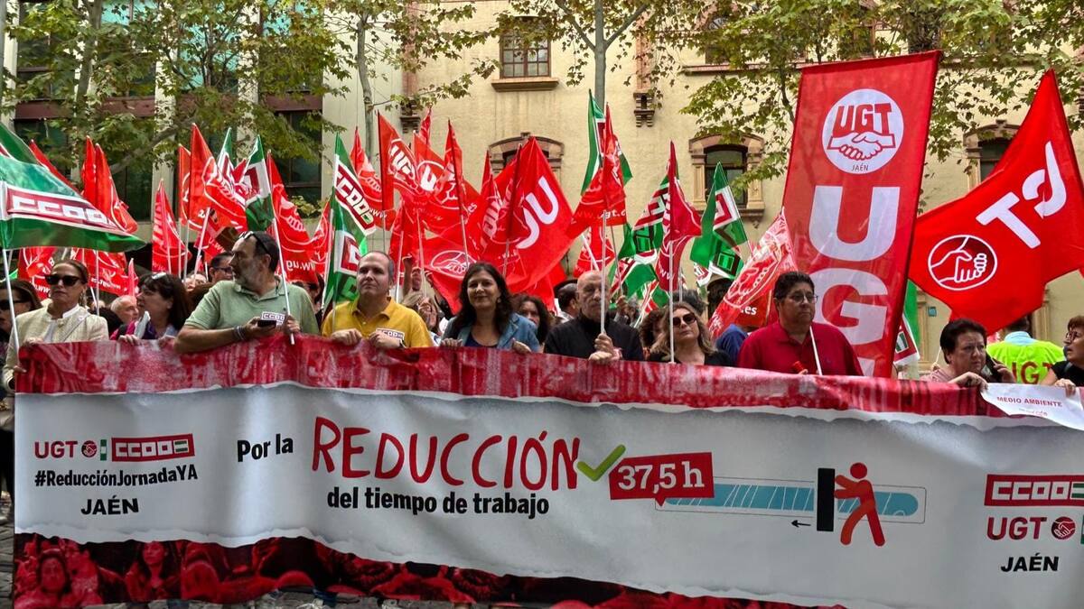 Manuel Salazar, secretario de UGT-Jaén. Concentración por la reducción de la jornada laboral