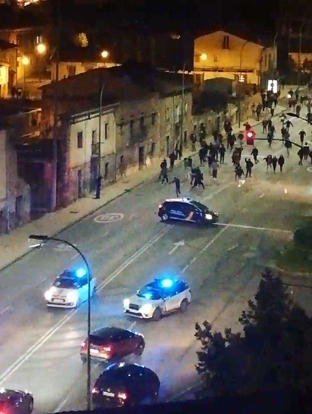 Captura de uno de los vídeos que han circulado en redes sociales de los disturbios en Burgos