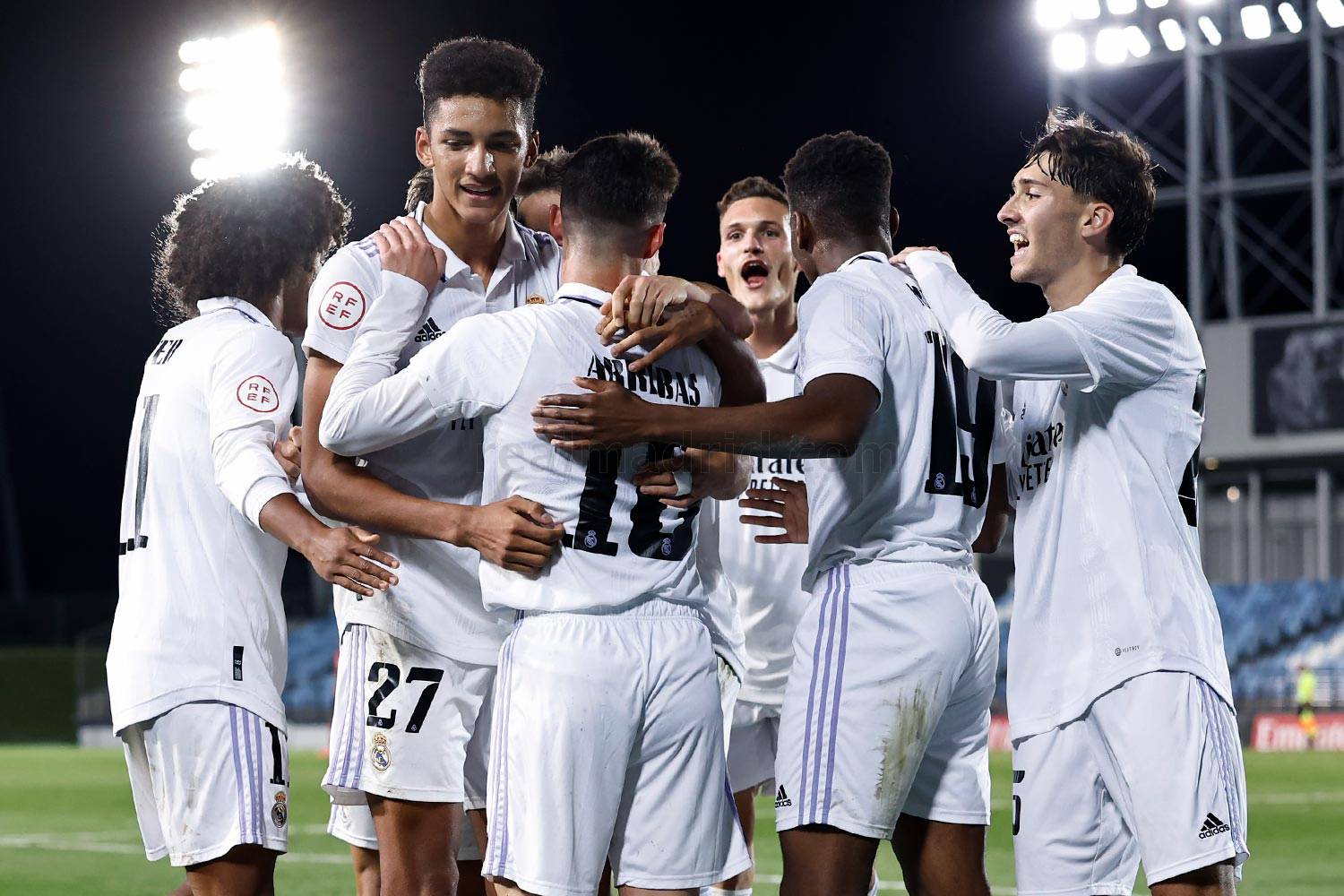 Jugadores del Real Madrid celebran un gol esta temporada.