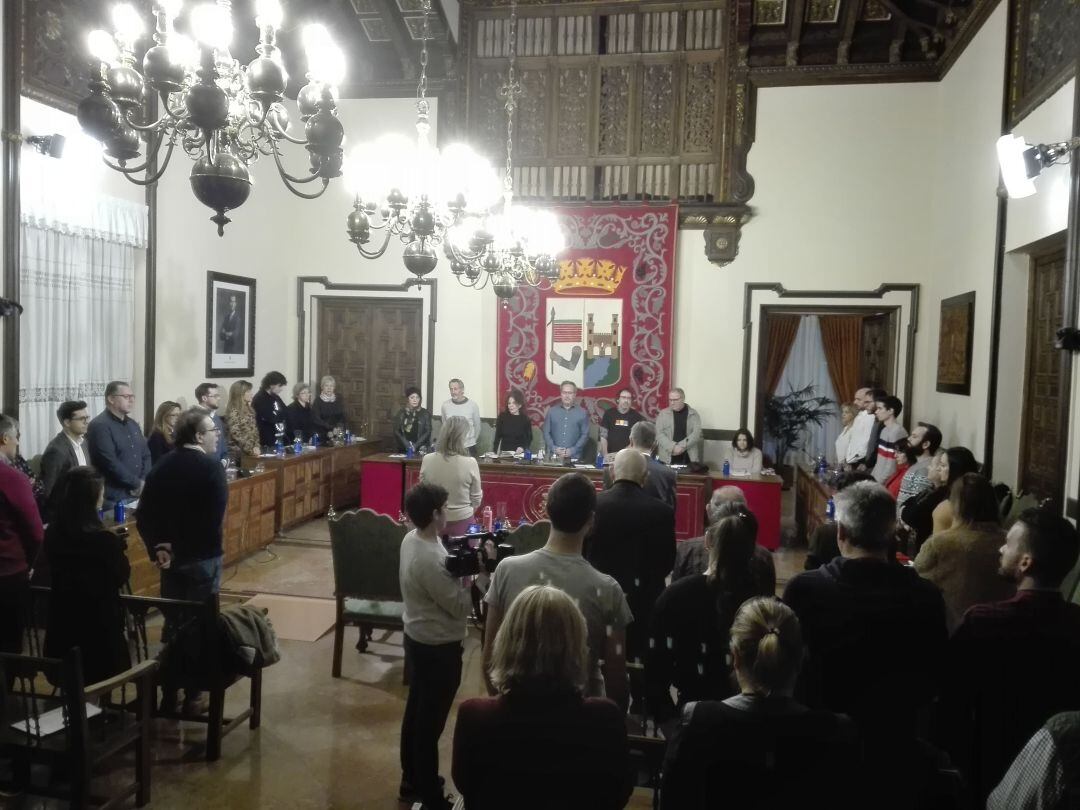 Minuto de silencio por las víctimas de la violencia machista en el Pleno de Presupuestos del Ayuntamiento de Zamora