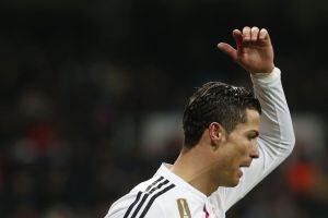 GRA354. MADRID, 15/03/2015.- El delantero del Real Madrid Cristiano Ronaldo, durante el partido de Liga en Primera División ante el Levante disputado esta noche en el estadio Santiago Bernabéu, en Madrid. EFE/Juan Carlos Hidalgo