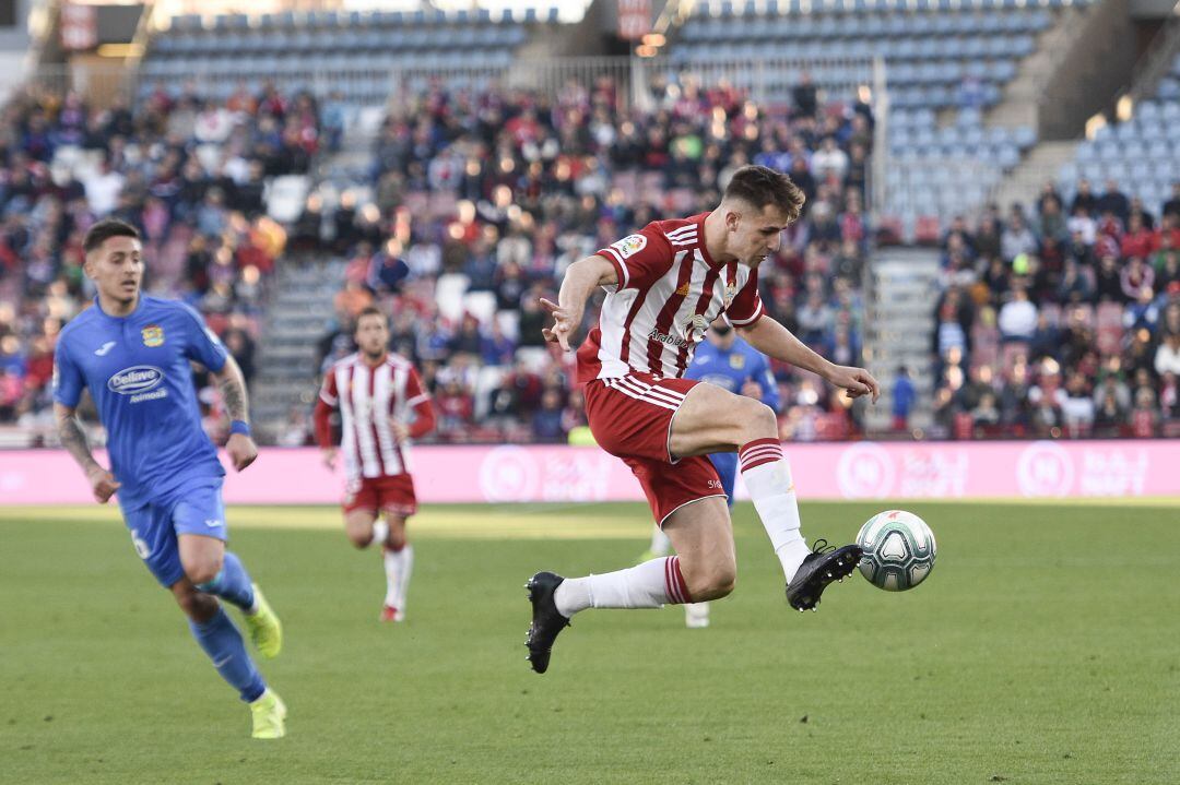 Iván Barbero en su debut en casa ante el Fuenlabrada.