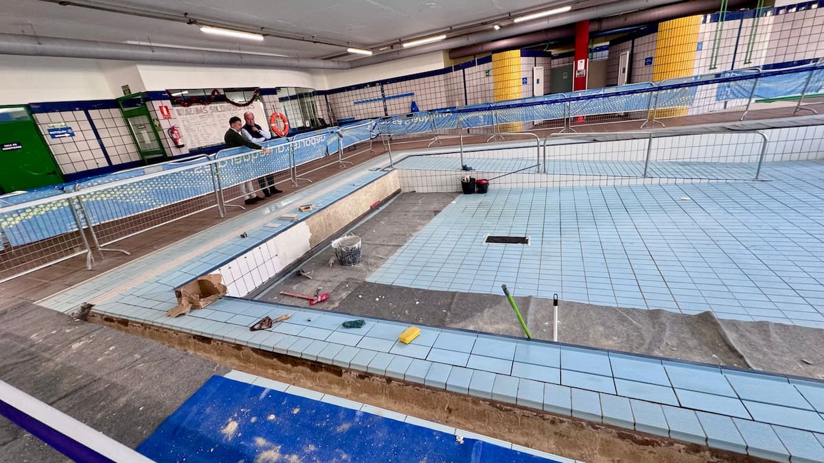 La piscina cubierta de Antequera se adapta a la nueva normativa de cara a 2026