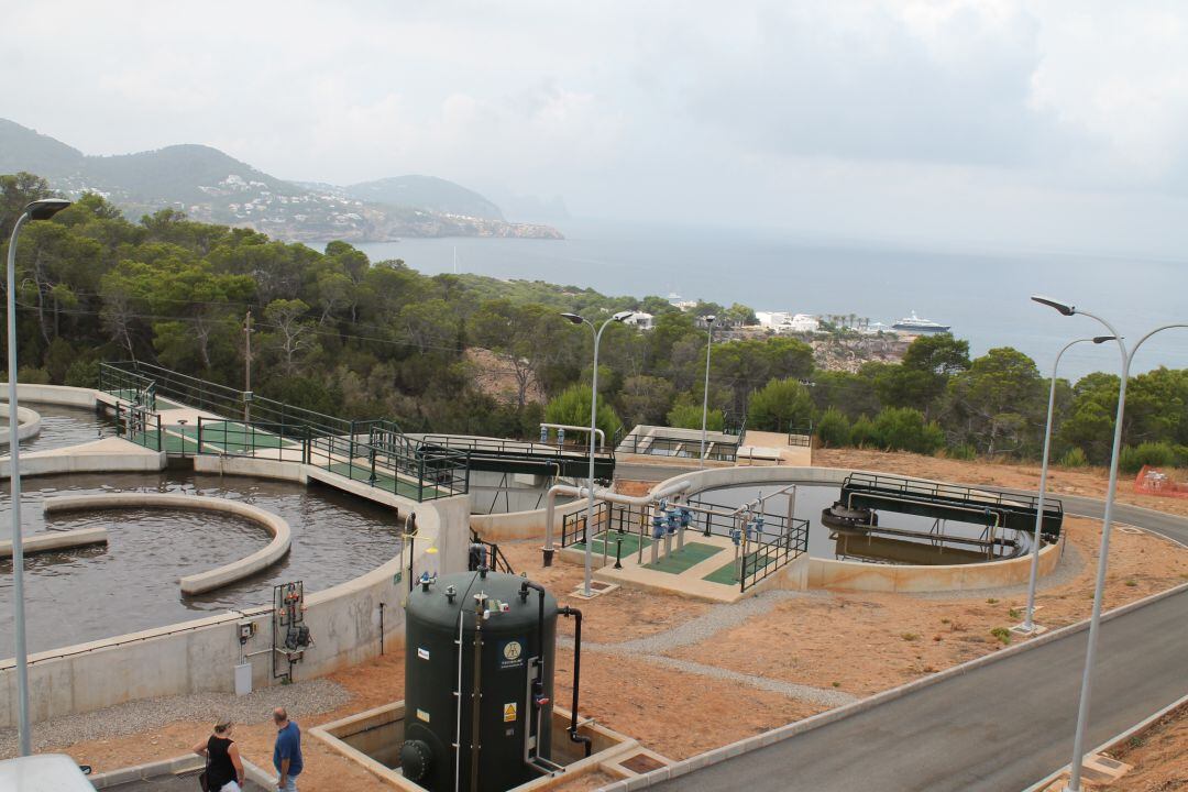 Imagen de la depuradora de Cala Tarida