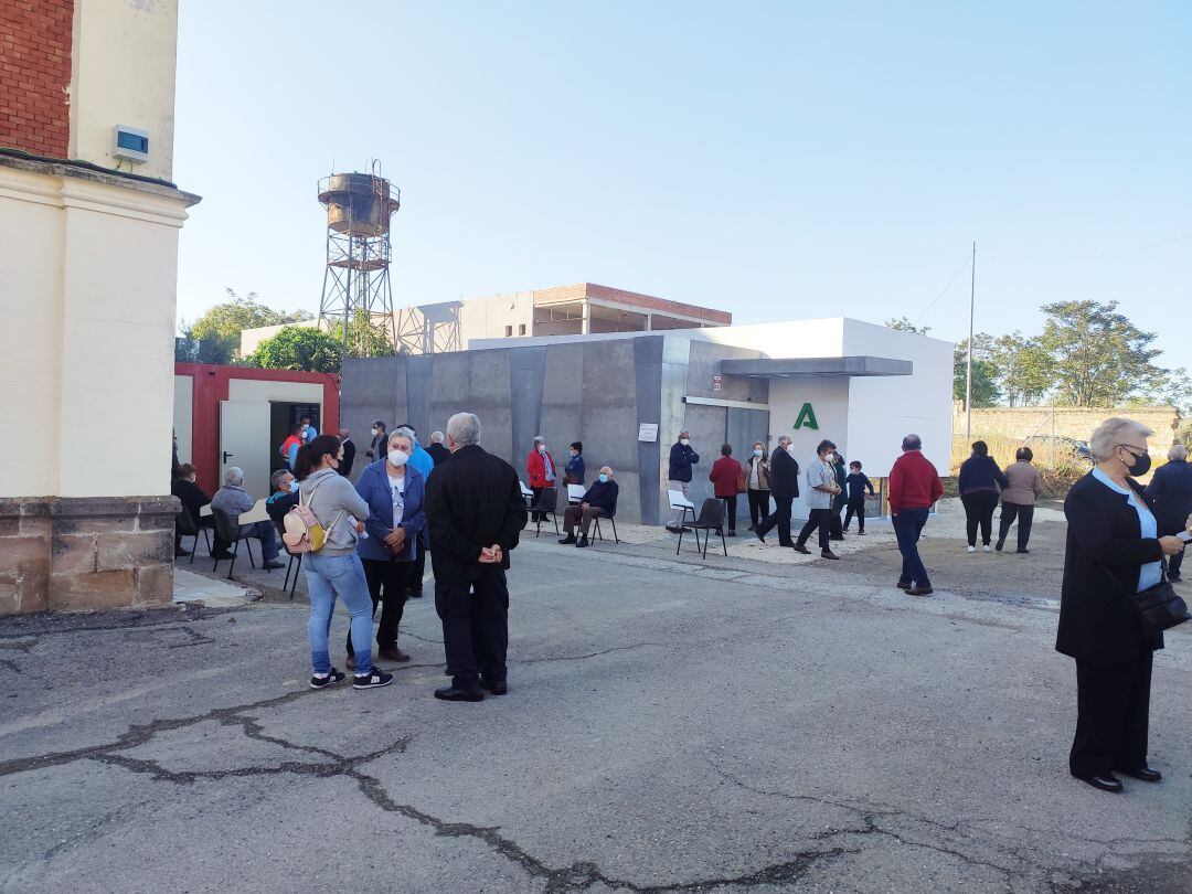 Vacunación en el centro de salud Los Marqueses de Linares.