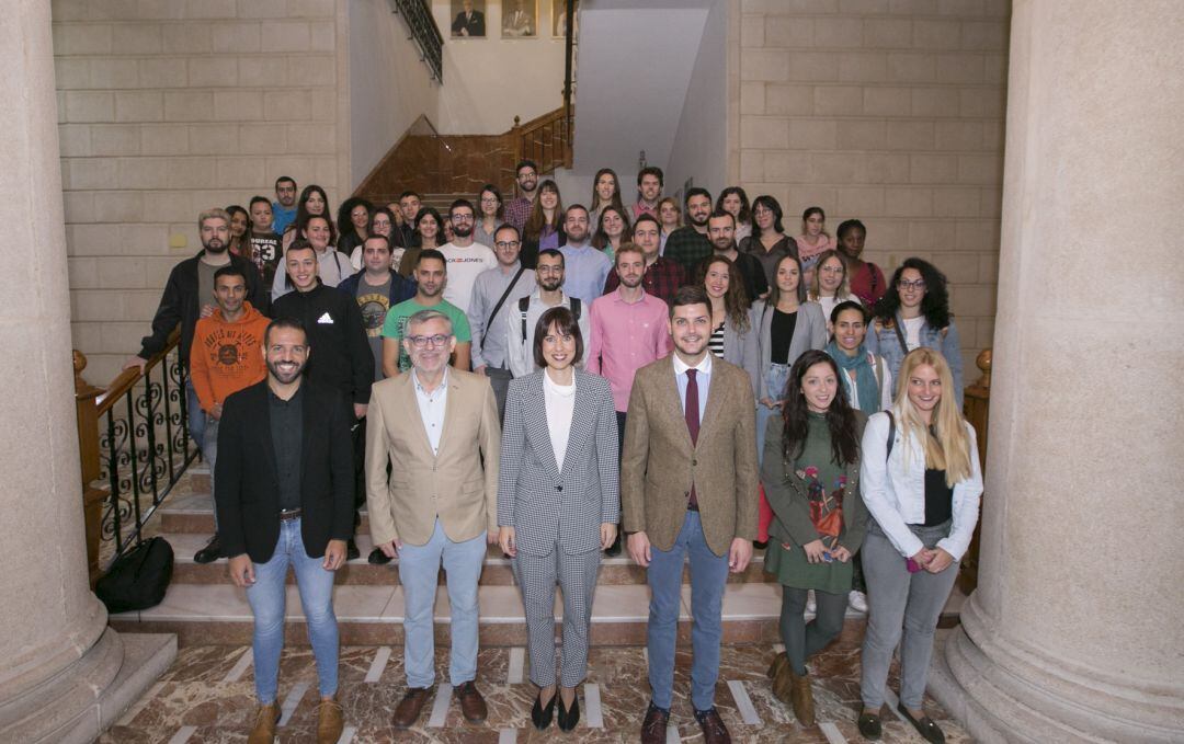 Jóvenes contratados en el Ayuntamiento de Gandia. 