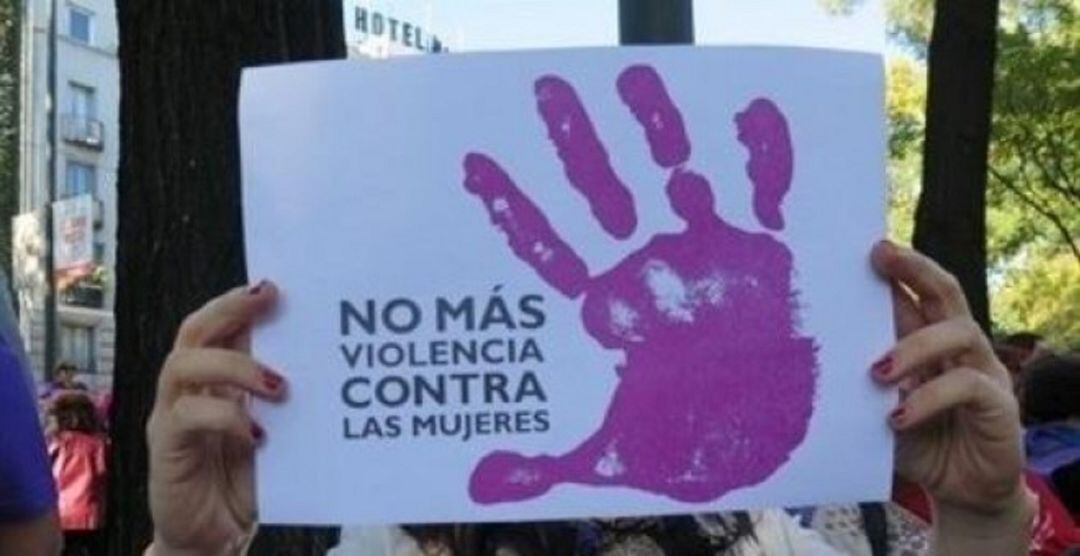 Cartel contra la violencia machista en una manifestación