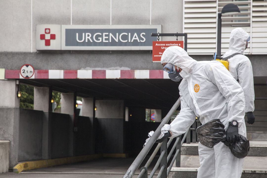 Entrada a la zona de Urgencias del Hospital de Cabueñes. 