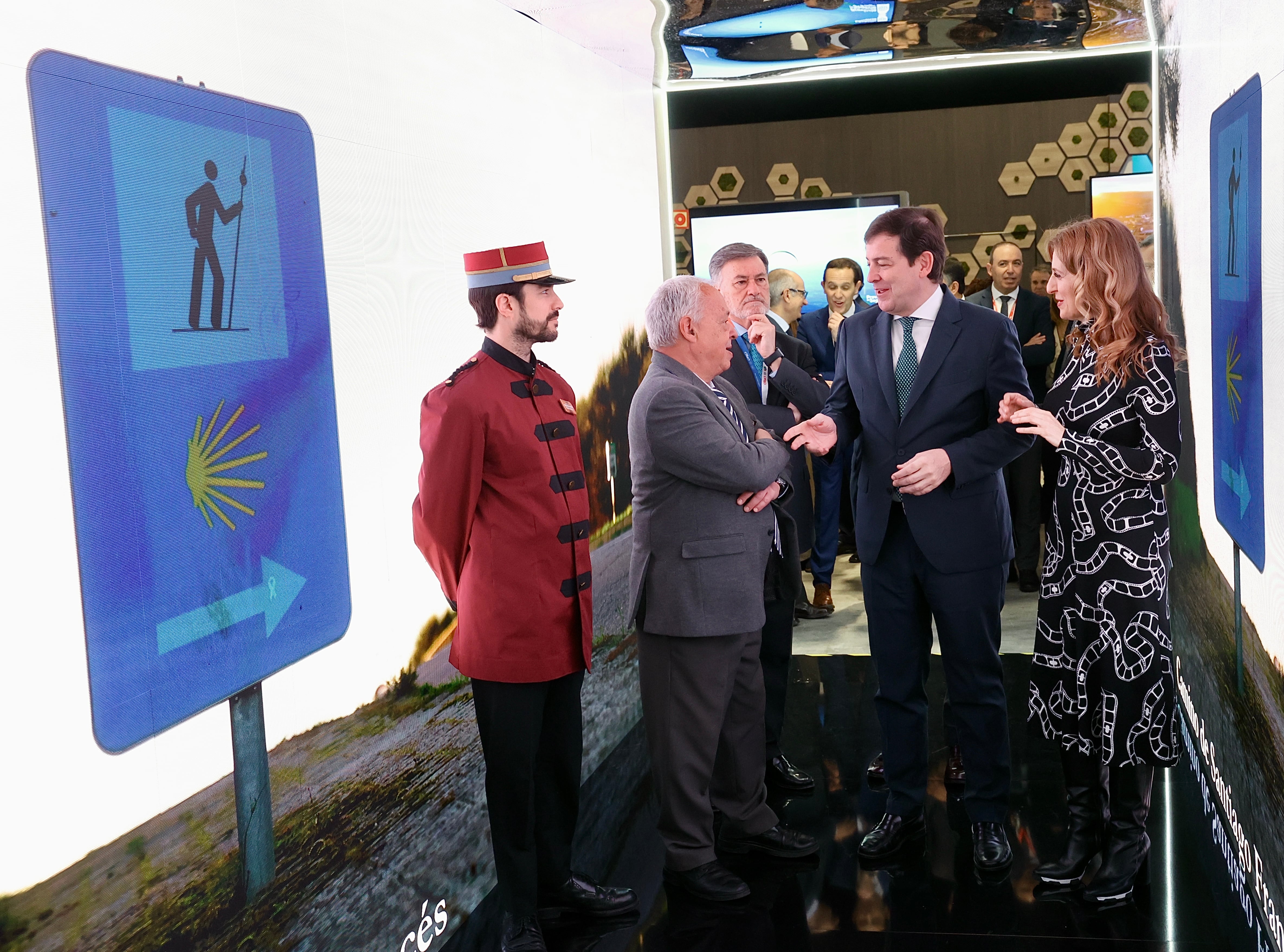 El presidente de la Junta de Castilla y León, Alfonso Fernández Mañueco, visita la 45 edición de Fitur.