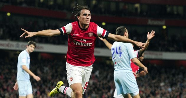 Miquel celebra un gol con el Arsenal, en la Copa de la Liga