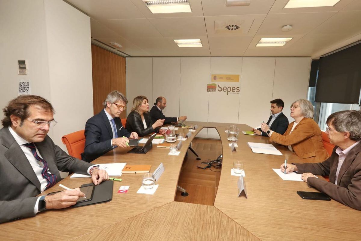 Ayuntamiento, Gobierno Regional, Puerto y SEPES avanzan en el convenio para acelerar la ZAL de Los Camachos