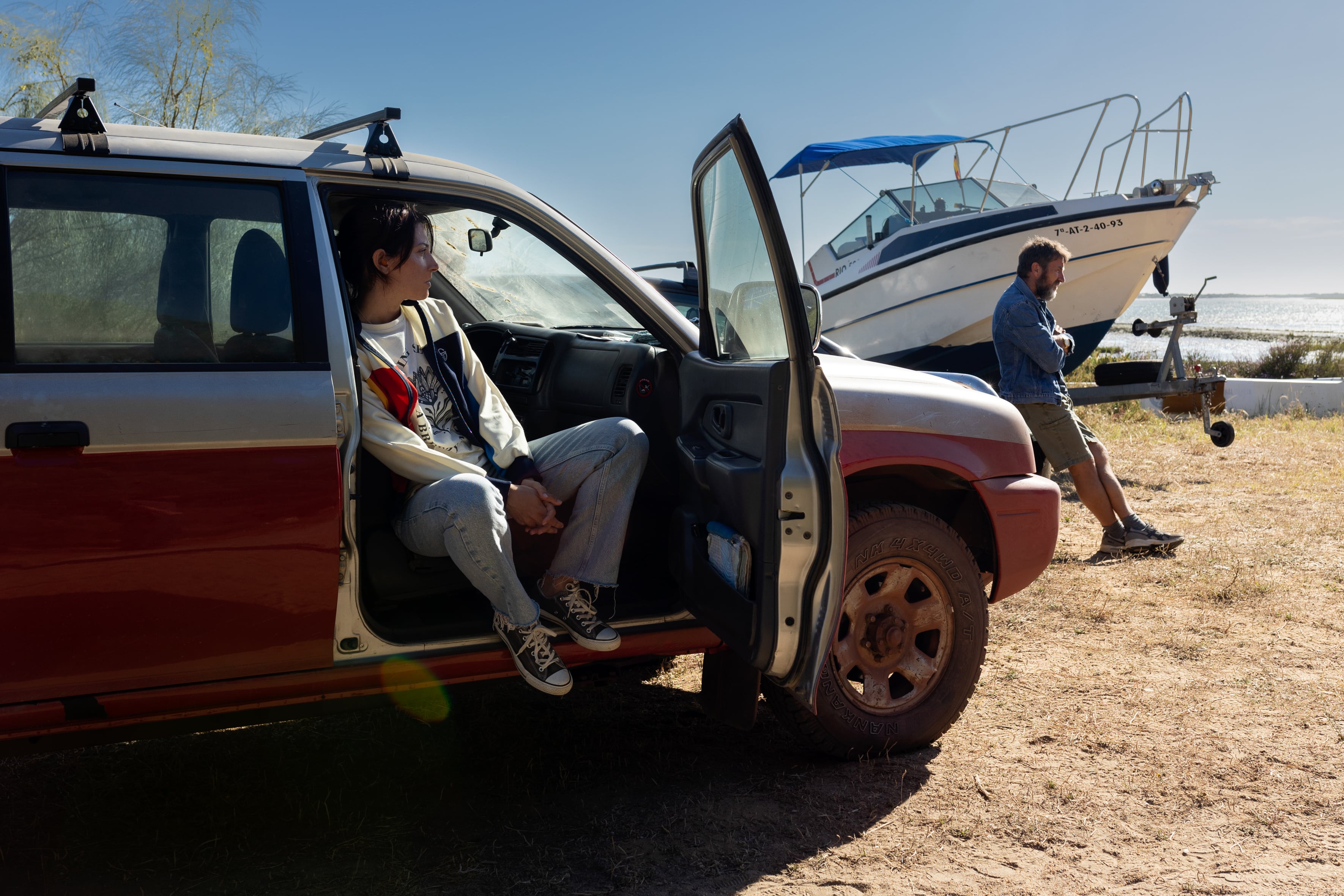 Alberto Rodríguez rueda en Huelva &#039;Los tigres&#039; con Antonio de la Torre y Bárbara Lennie / © Julio Vergne