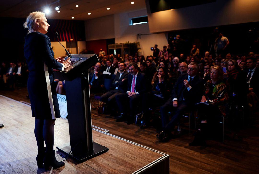 La directora executiva adjunta d'Unicef, Charlotte Petri, durant la presentació de l'estudi