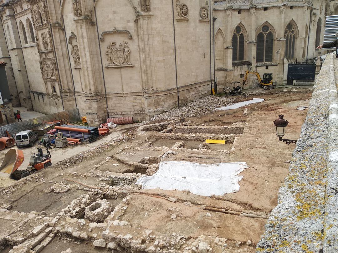 Excavaciones arqueológicas en la obra de remodelación de Las Llanas