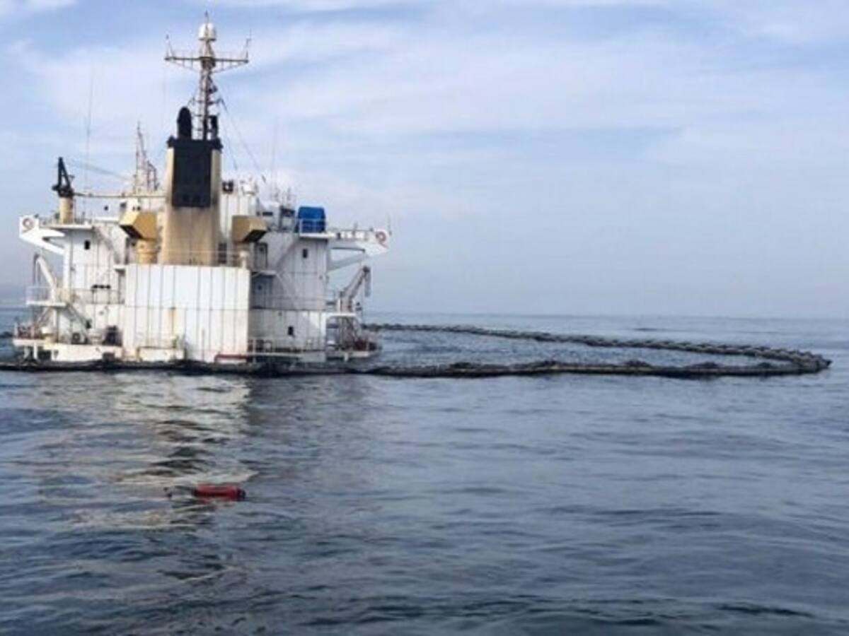 Verdemar pregunta si el vertido se debe a alguna grieta no prevista o a que el barco se haya roto